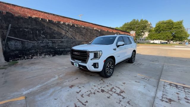 Used 2023 GMC Yukon AT4 w/ Technology Package AWD/4WD image 4