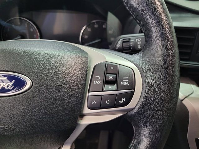 Used 2022 Ford Explorer XLT image 28