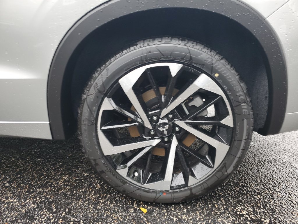 Used 2025 Mitsubishi Outlander SEL AWD/4WD image 9
