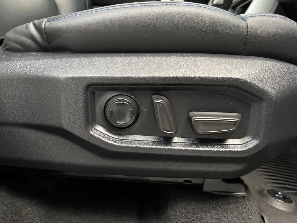 Used 2024 Toyota Tundra Platinum RWD image 31