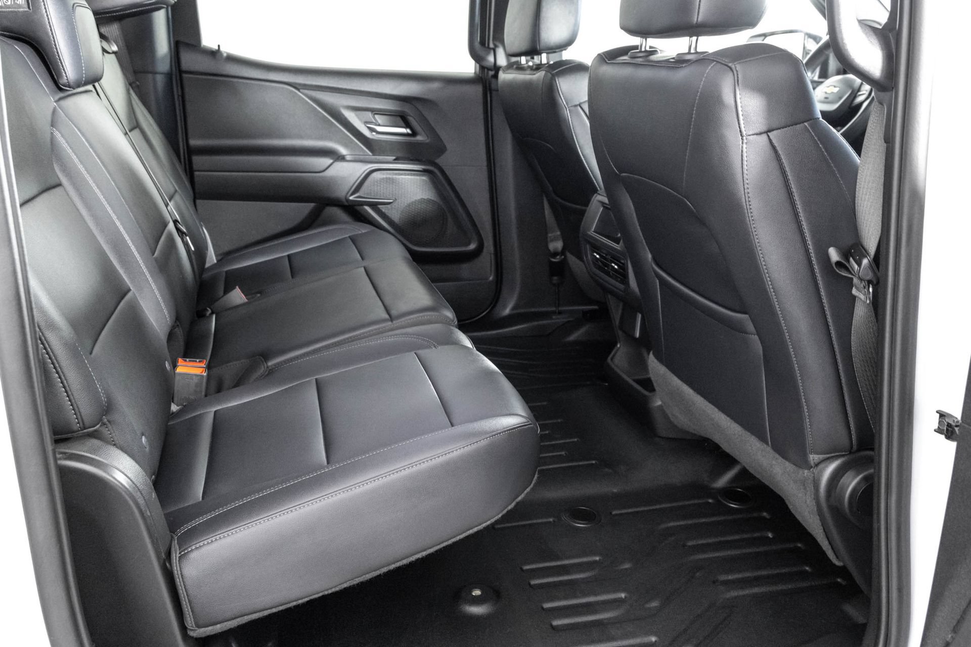 Used 2024 Chevrolet Silverado EV W/T AWD/4WD image 35