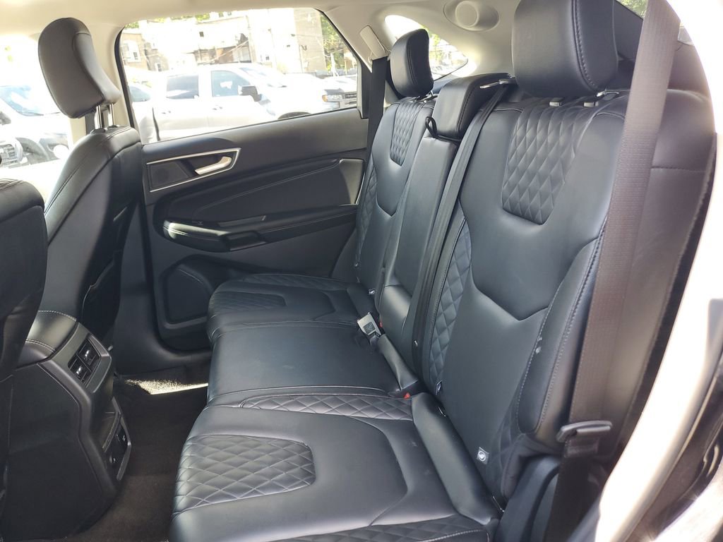 Used 2024 Ford Edge Titanium image 13