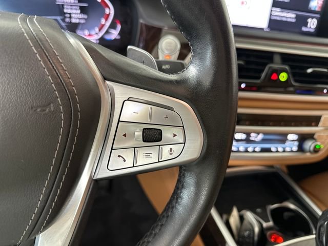 Used 2021 BMW 750i xDrive image 16