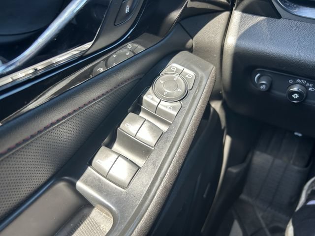 Used 2023 Chevrolet Traverse RS w/ LPO, Floor Liner Package AWD/4WD image 21