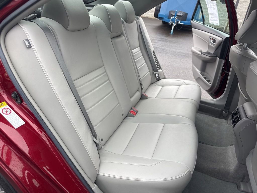 Used 2017 Toyota Camry XLE image 15