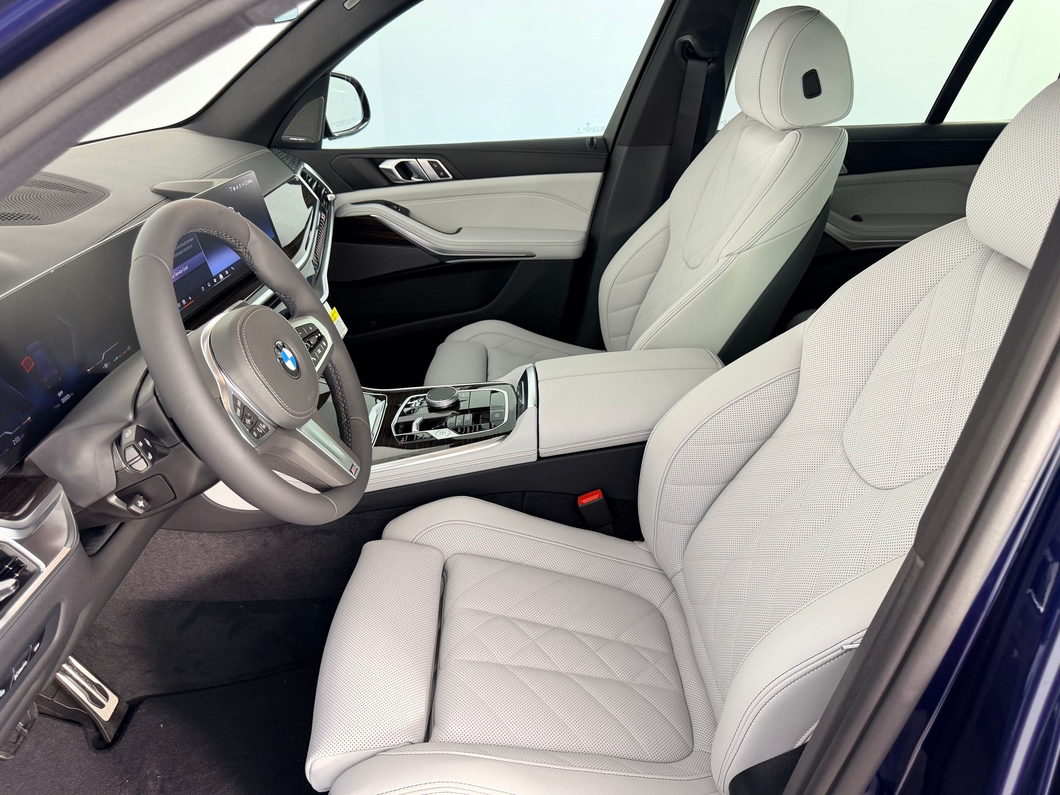 New 2026 BMW X5 sDrive40i w/ M Sport Package RWD image 5