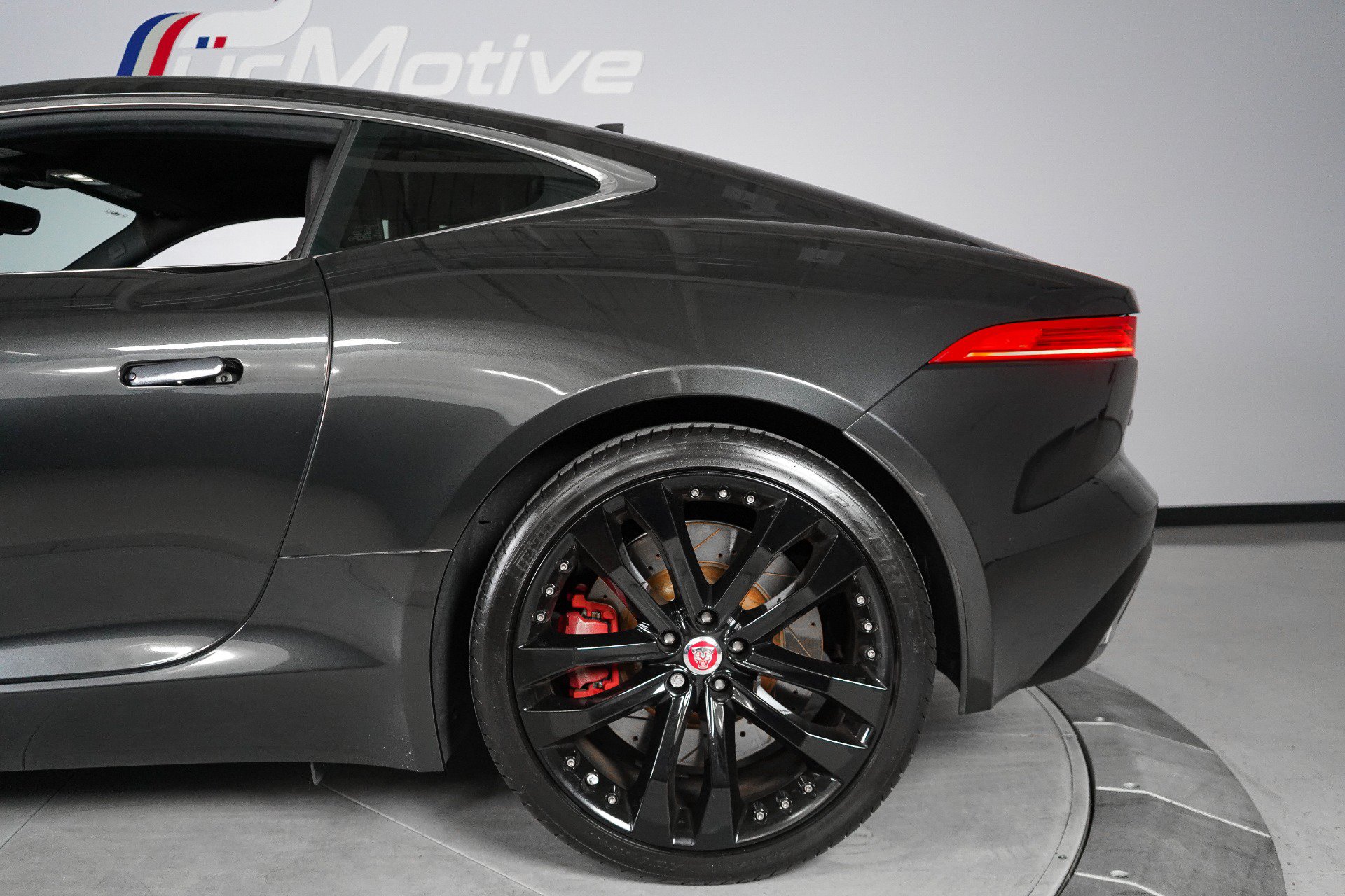 Used 2015 Jaguar F-TYPE S RWD image 7