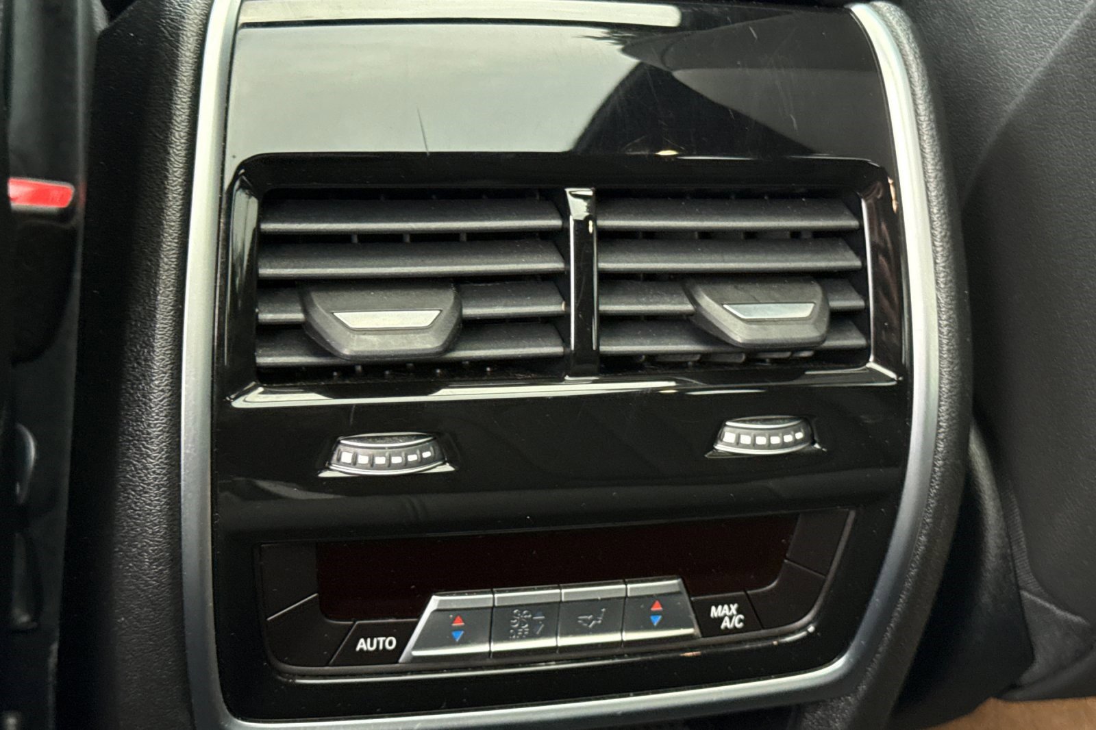 Used 2021 BMW X5 xDrive40i w/ Convenience Package image 16