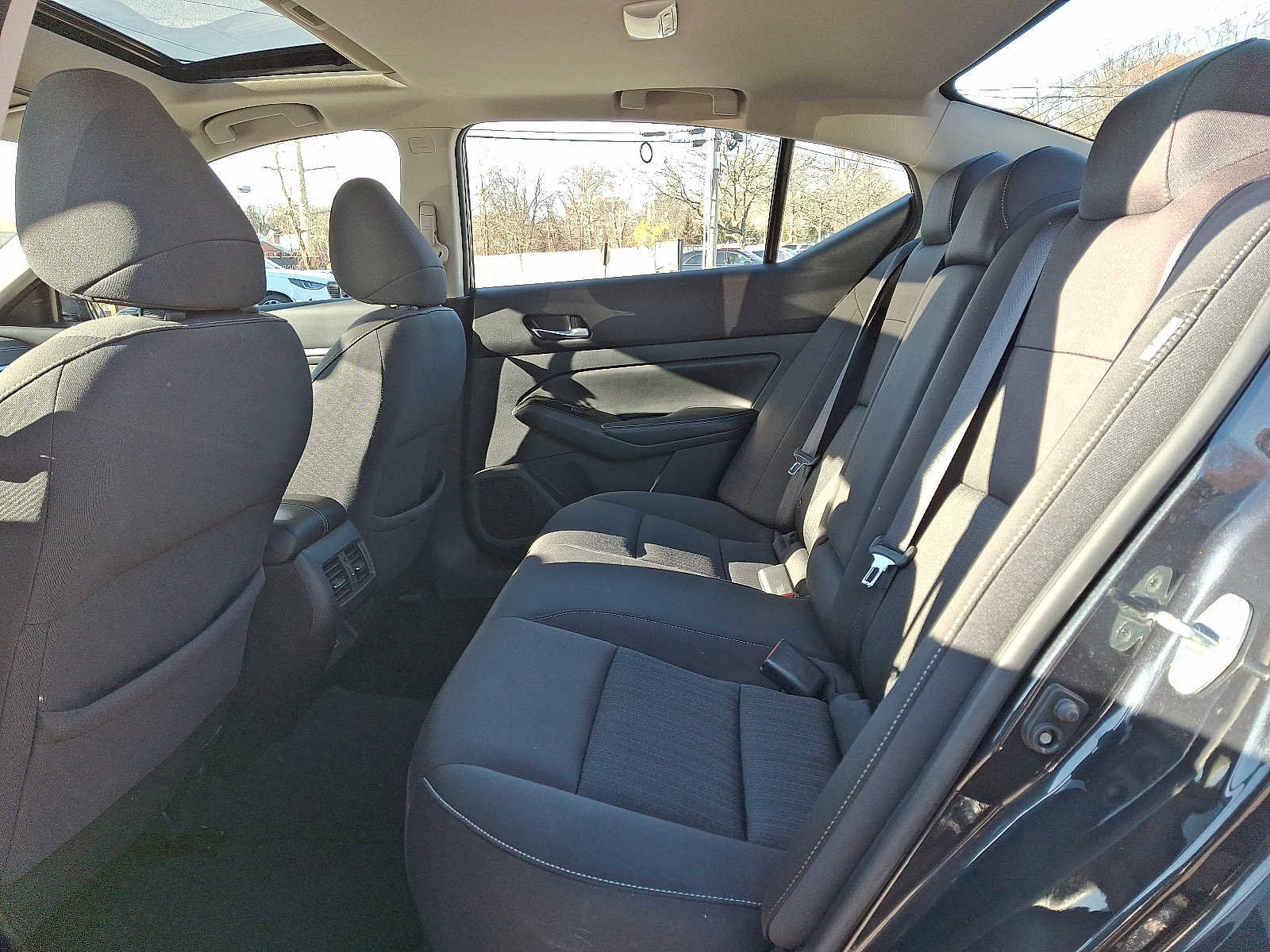 Used 2020 Nissan Altima 2.5 SV image 10