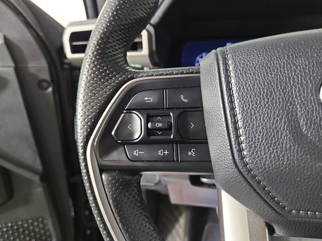 Used 2024 Toyota Tacoma TRD Off-Road image 22