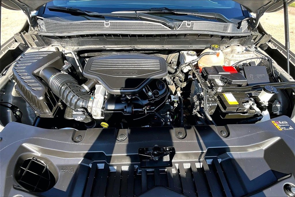 Used 2021 Chevrolet Blazer Premier w/ Driver Confidence II Package image 9