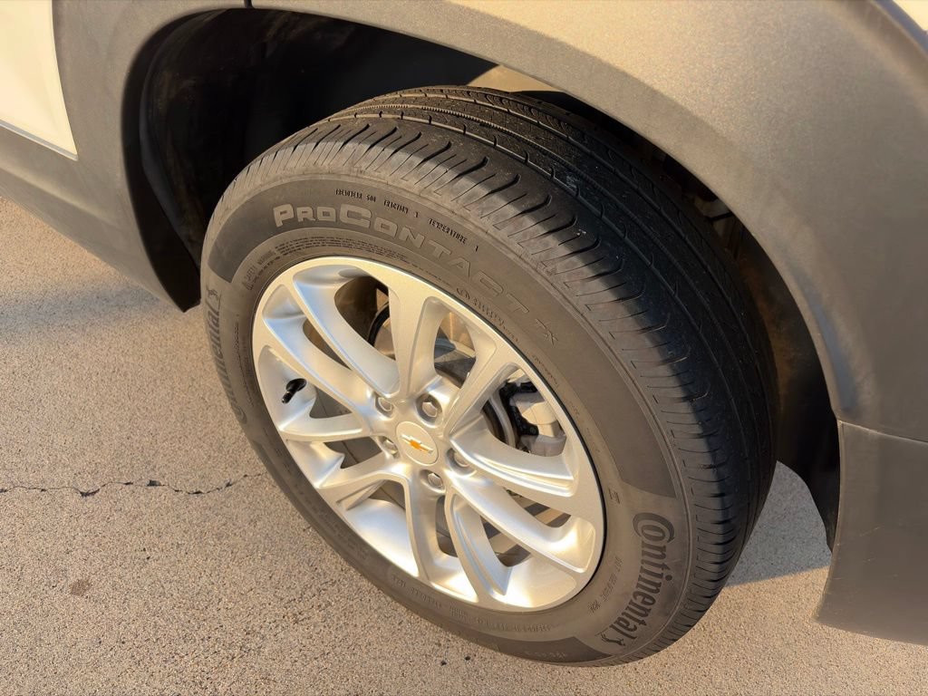 Used 2025 Chevrolet TrailBlazer LS w/ LS Convenience Package FWD image 9