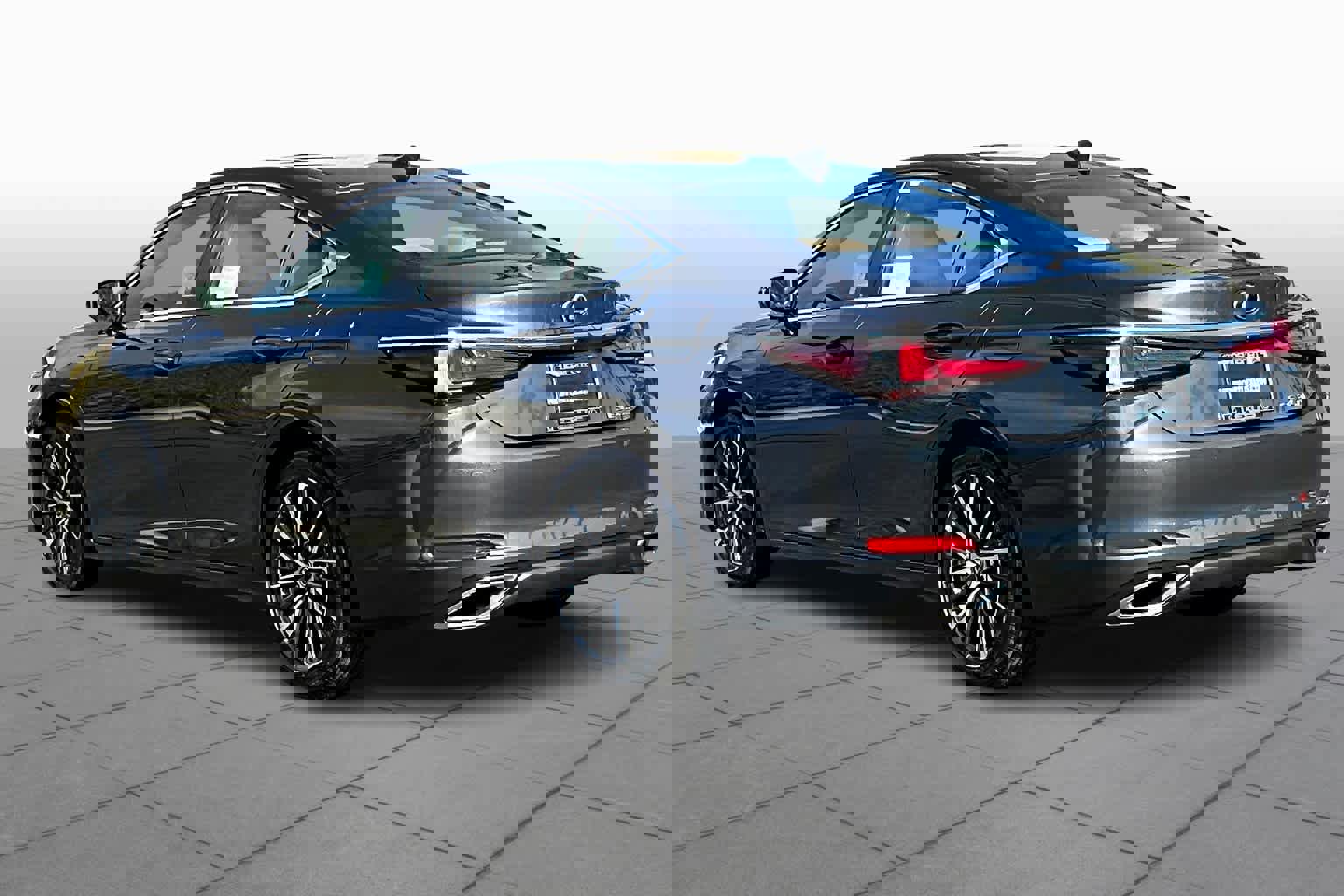 New 2025 Lexus ES 350 w/ Premium Package image 7