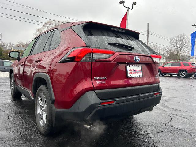 Used 2023 Toyota RAV4 XLE image 5