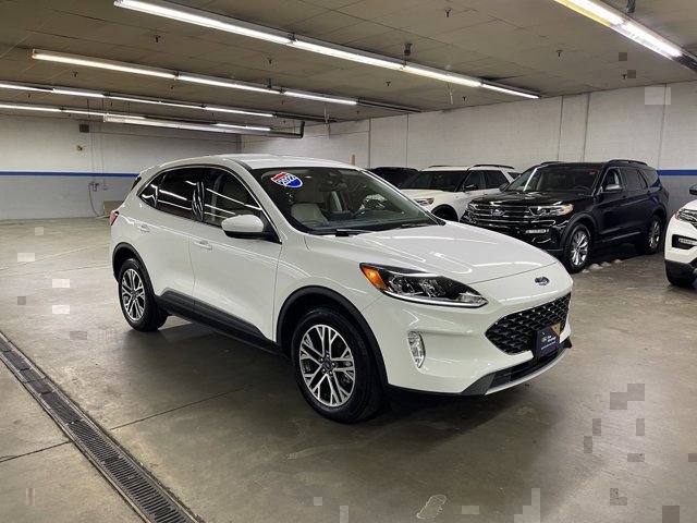 Certified 2022 Ford Escape SEL w/ Technology Package AWD/4WD image 1