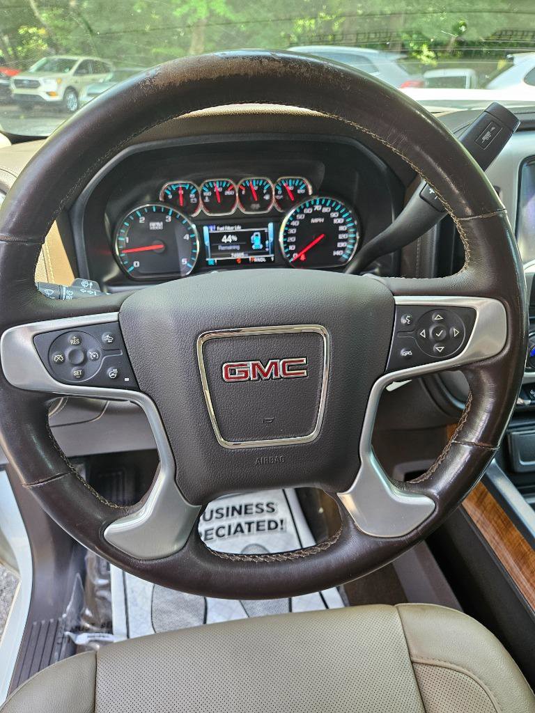 Used 2017 GMC Sierra 3500 SLT w/ Duramax Plus Package AWD/4WD image 10