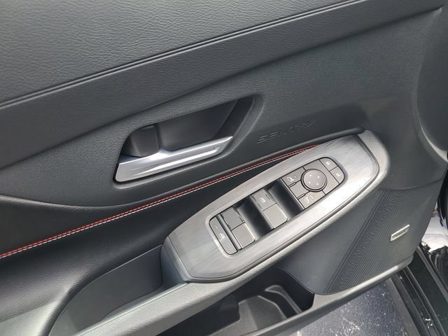 New 2026 Nissan Sentra SR w/ SR Premium Package FWD image 11