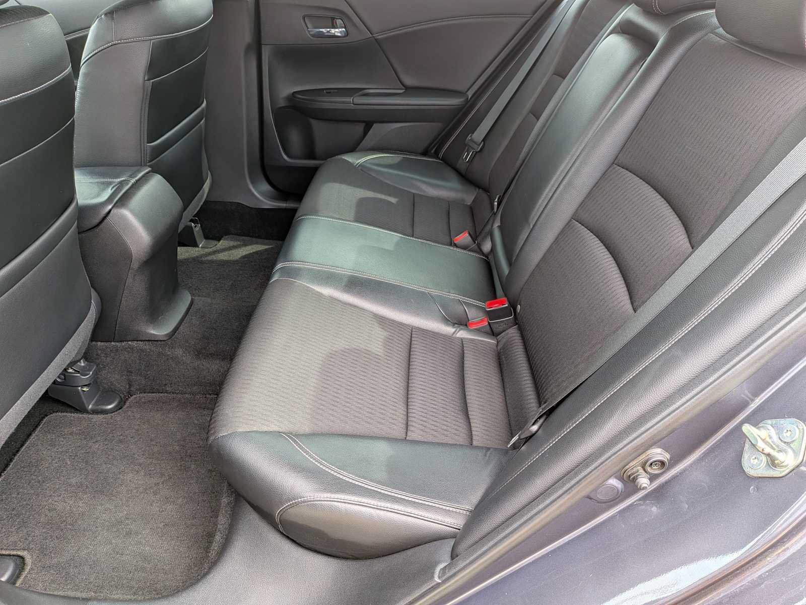 Used 2016 Honda Accord Sport image 17