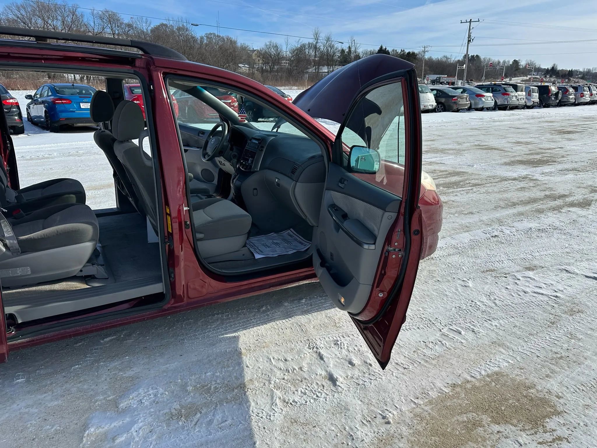 Used 2009 Toyota Sienna LE image 12