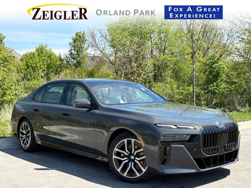 Used 2025 BMW 760i xDrive w/ Luxury Rear Seating Package