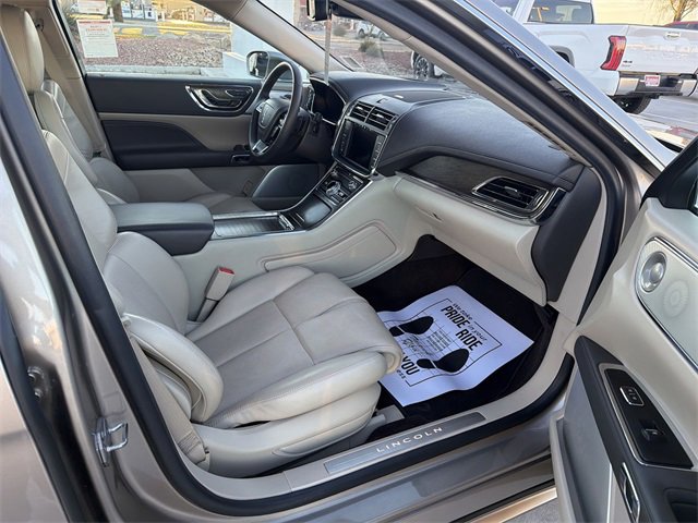Used 2019 Lincoln Continental Reserve image 28