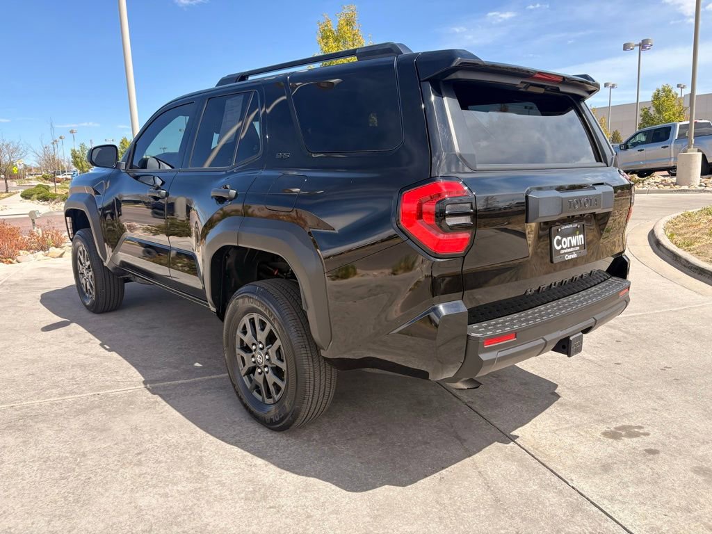 Used 2025 Toyota 4Runner SR5 AWD/4WD image 6