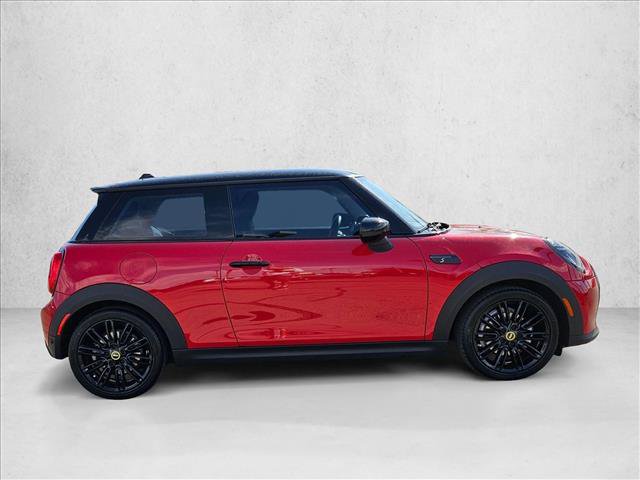 Used 2024 MINI Cooper SE FWD image 3