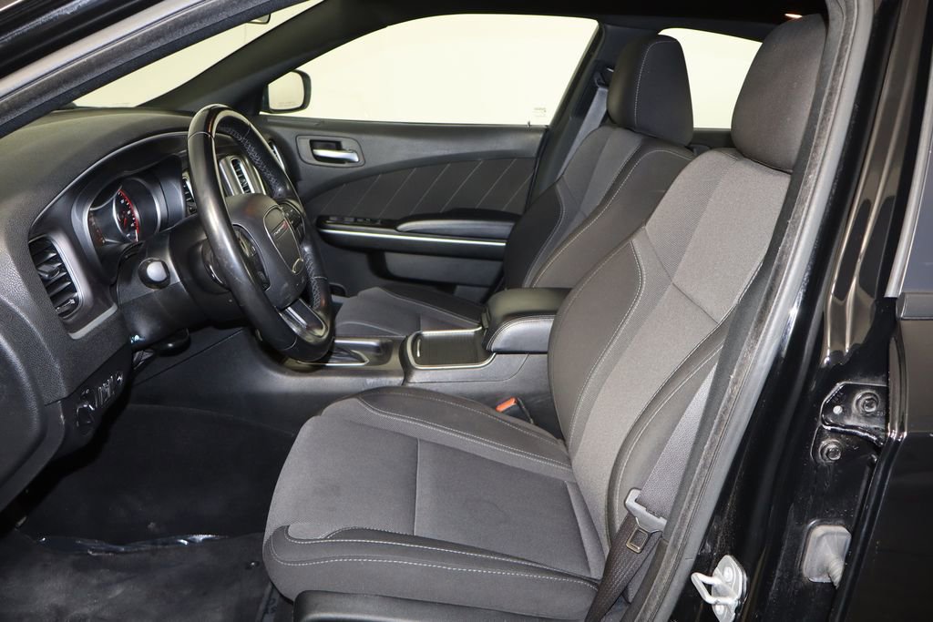 Used 2022 Dodge Charger SXT image 16