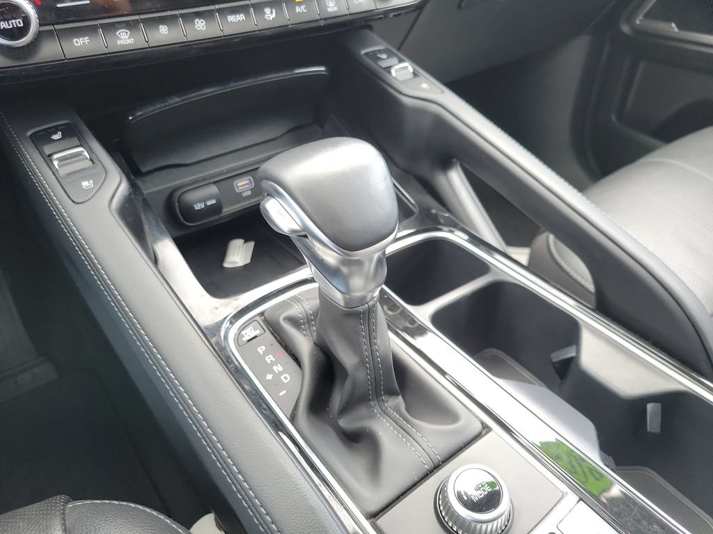 Certified 2024 Kia Telluride EX w/ EX Captain's Chair Package FWD image 32