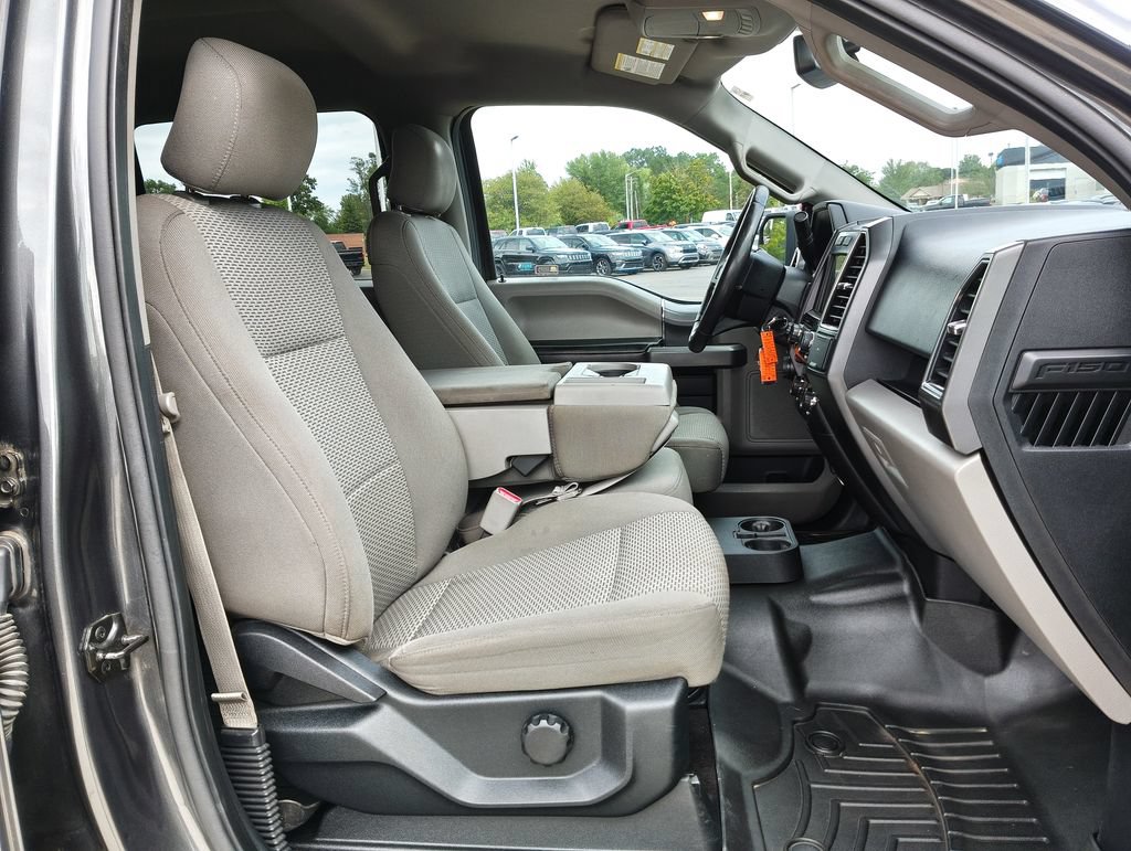 Used 2017 Ford F150 XLT w/ Equipment Group 301A Mid AWD/4WD image 10