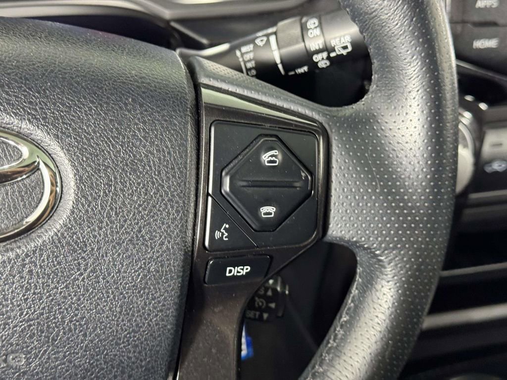 Used 2018 Toyota 4Runner TRD Off-Road Premium AWD/4WD image 23