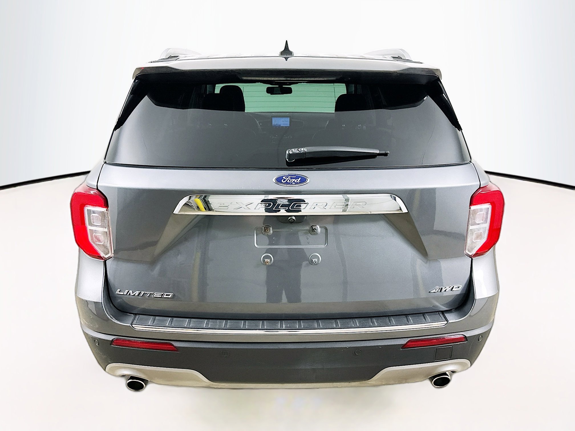 Used 2021 Ford Explorer Limited w/ Equipment Group 301A image 6