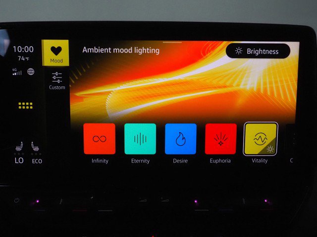 Used 2024 Volkswagen ID.4 S image 33