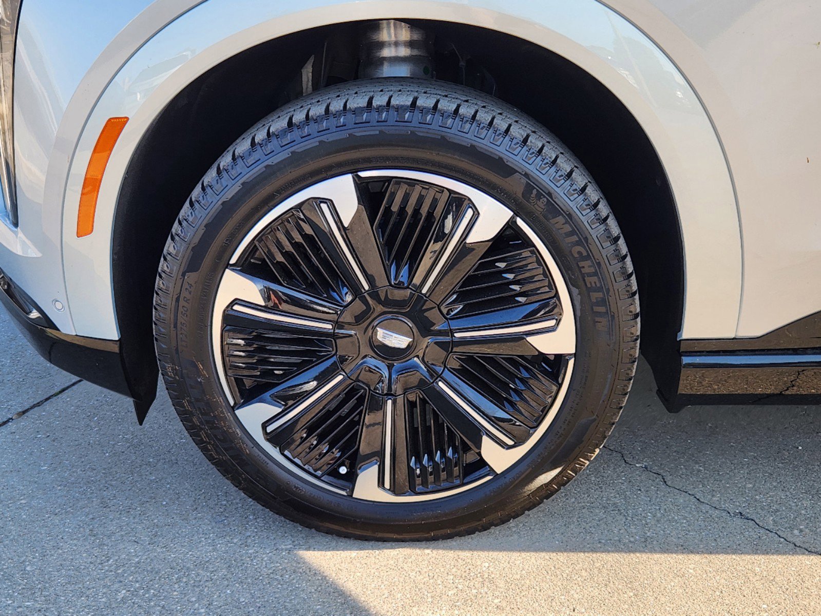 New 2025 Cadillac Escalade IQ Sport 1 w/ Smart Trailering package AWD/4WD image 38