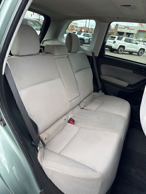 Used 2017 Subaru Forester 2.5i Premium w/ All-Weather Package AWD/4WD image 10