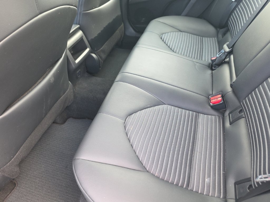 Used 2024 Toyota Camry SE FWD image 11