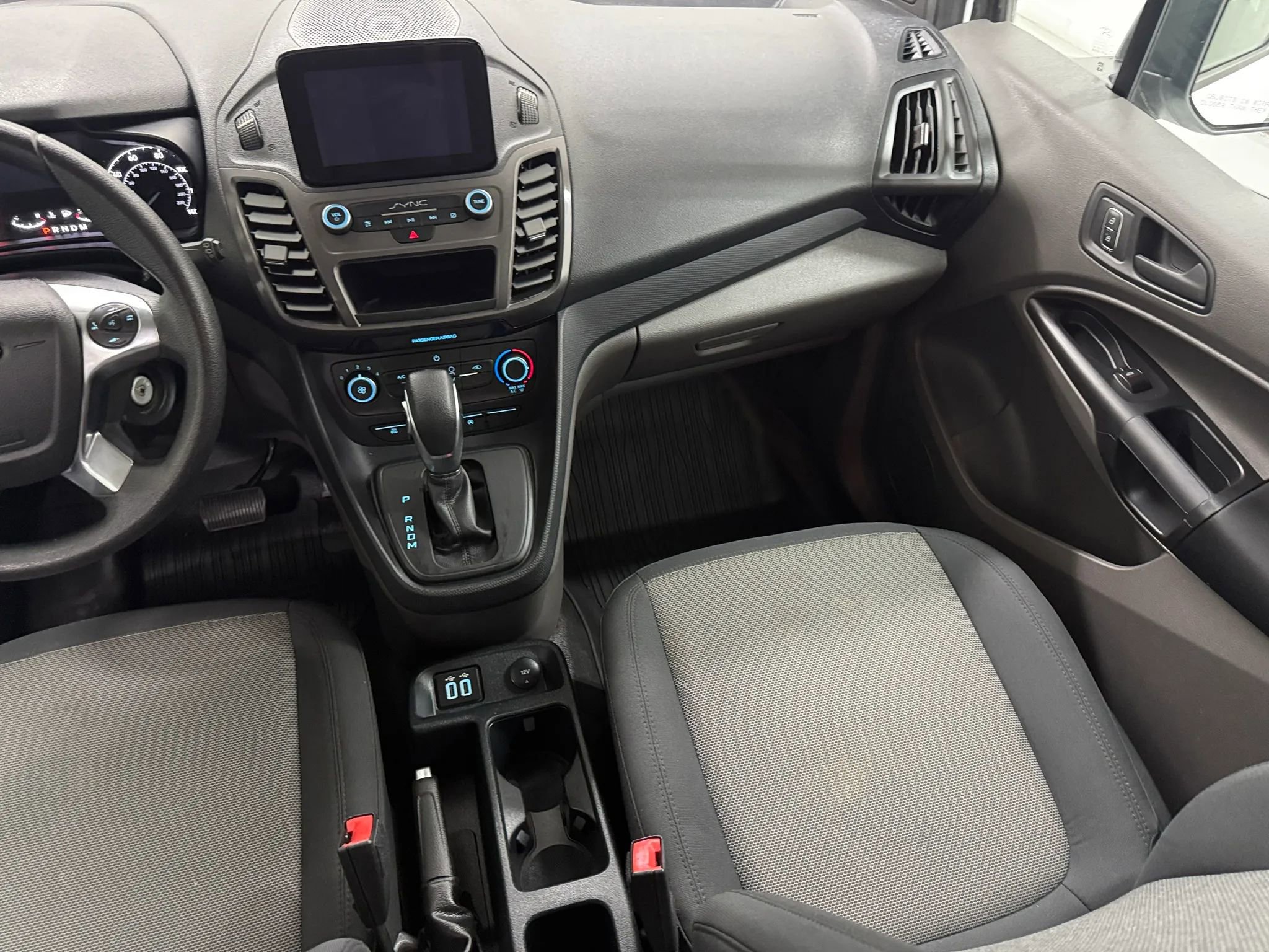 Used 2020 Ford Transit Connect XL image 29