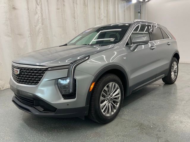 Used 2024 Cadillac XT4 Premium Luxury AWD/4WD image 4