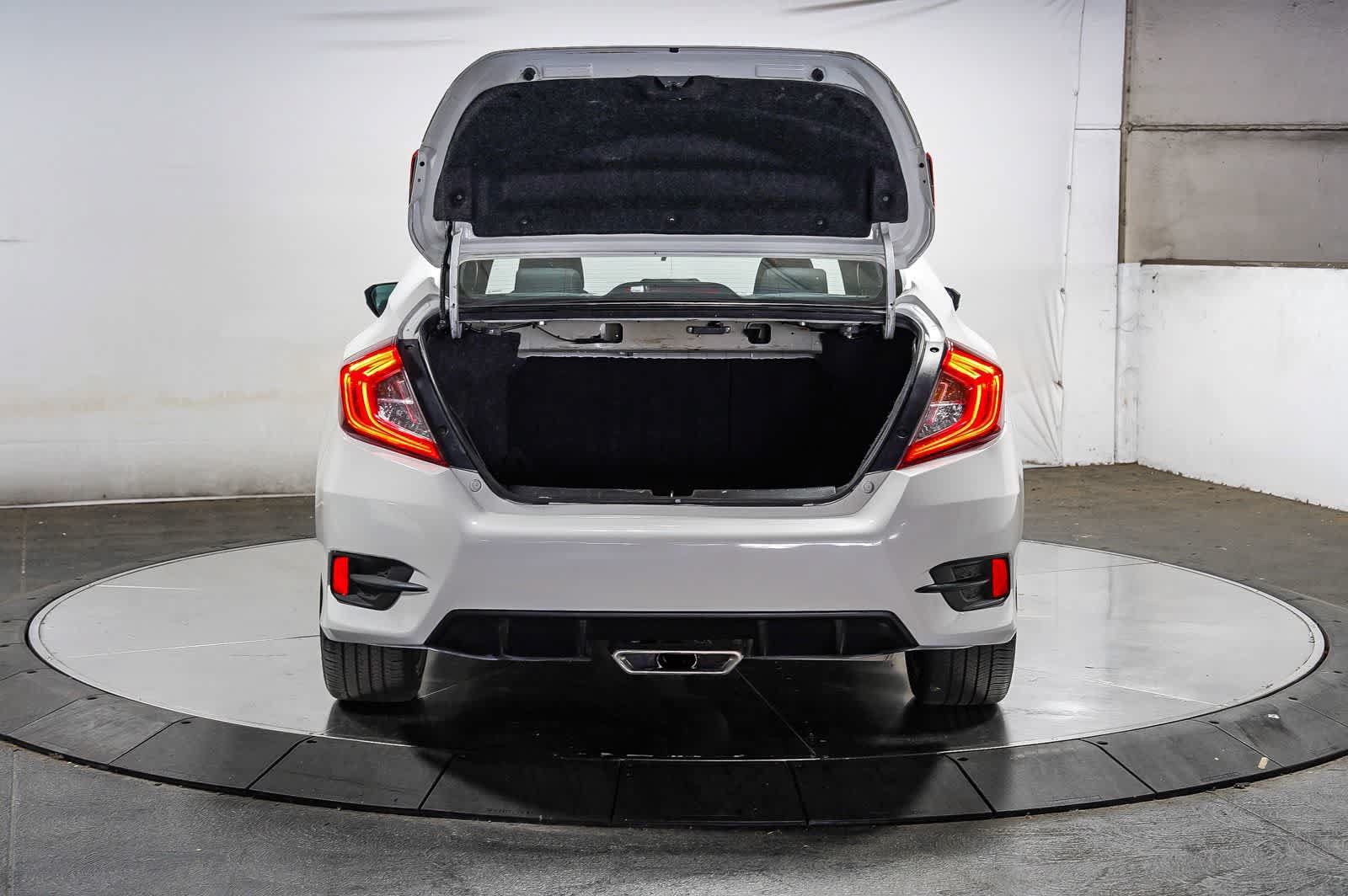 Used 2020 Honda Civic Sport image 26