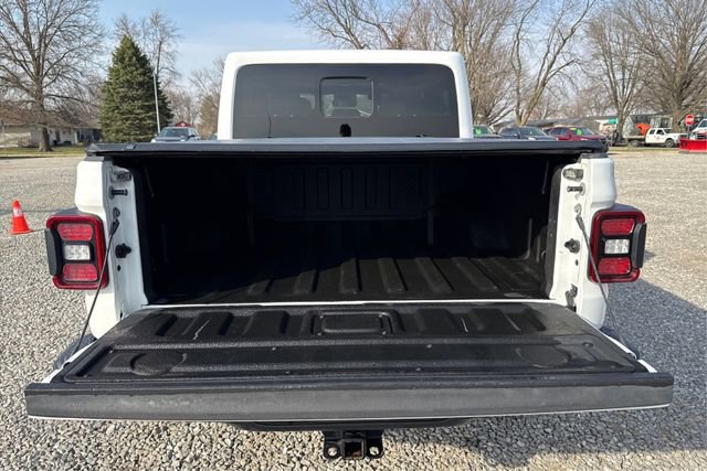 Used 2020 Jeep Gladiator Overland image 12