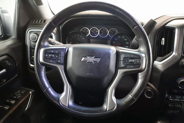 Used 2020 Chevrolet Silverado 1500 RST AWD/4WD image 16