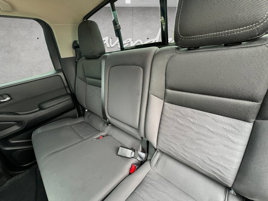 Certified 2024 Nissan Frontier SV AWD/4WD image 22