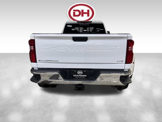 Used 2026 Chevrolet Silverado 3500 LTZ w/ LTZ Convenience Package AWD/4WD image 10