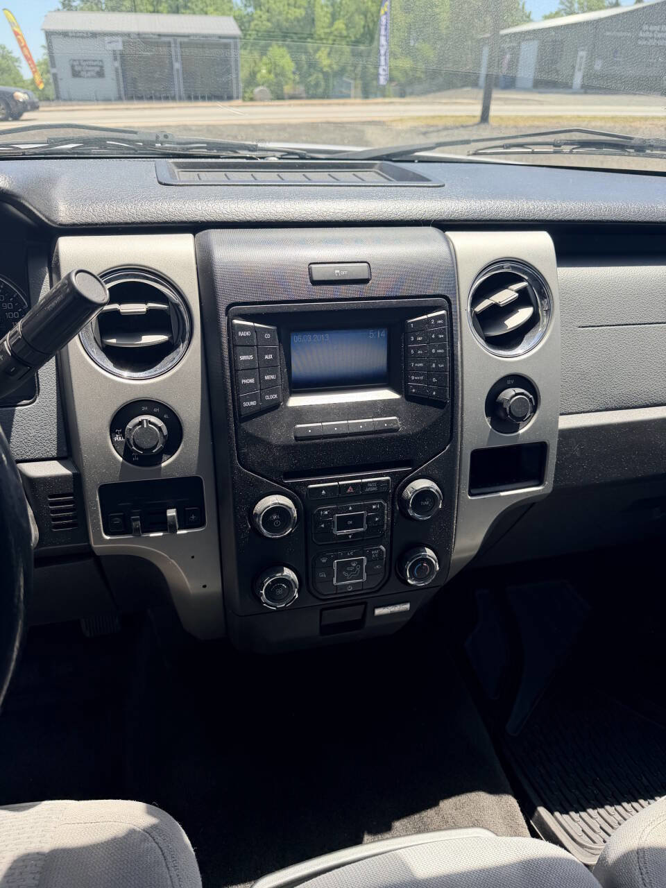 Used 2013 Ford F150 XLT w/ XLT Chrome Pkg AWD/4WD image 12
