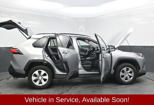 Used 2021 Toyota RAV4 LE AWD/4WD image 50