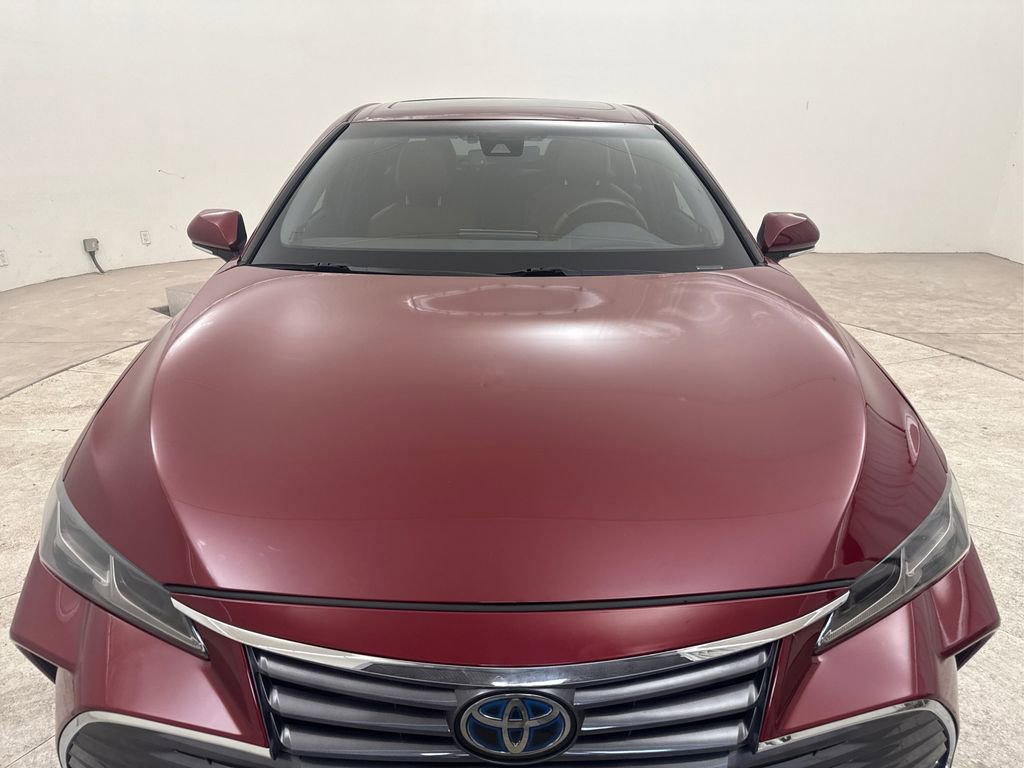 Used 2019 Toyota Avalon Limited image 13