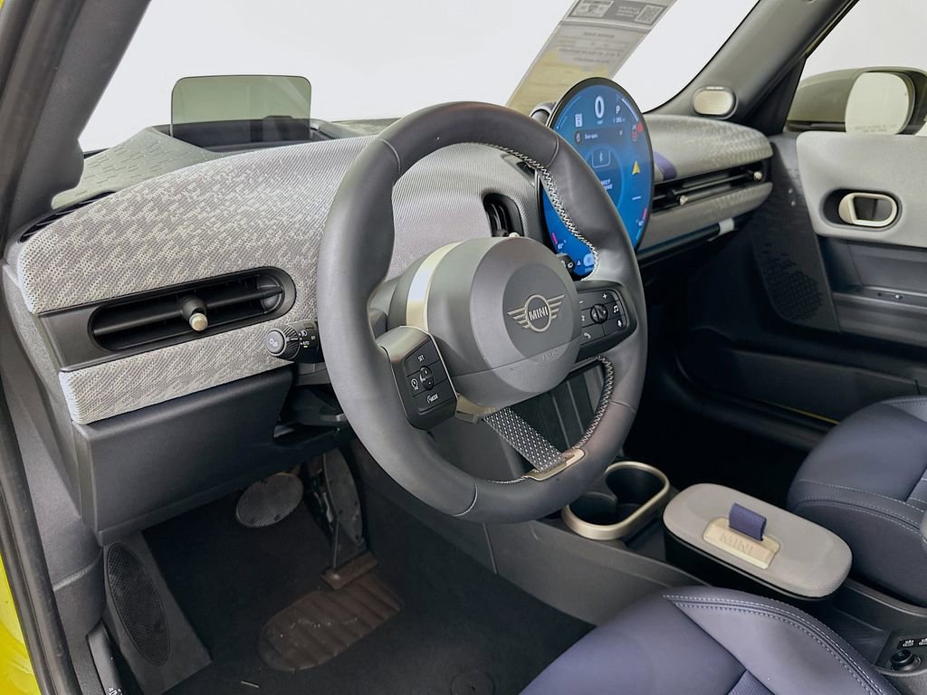 Certified 2025 MINI Cooper S image 9