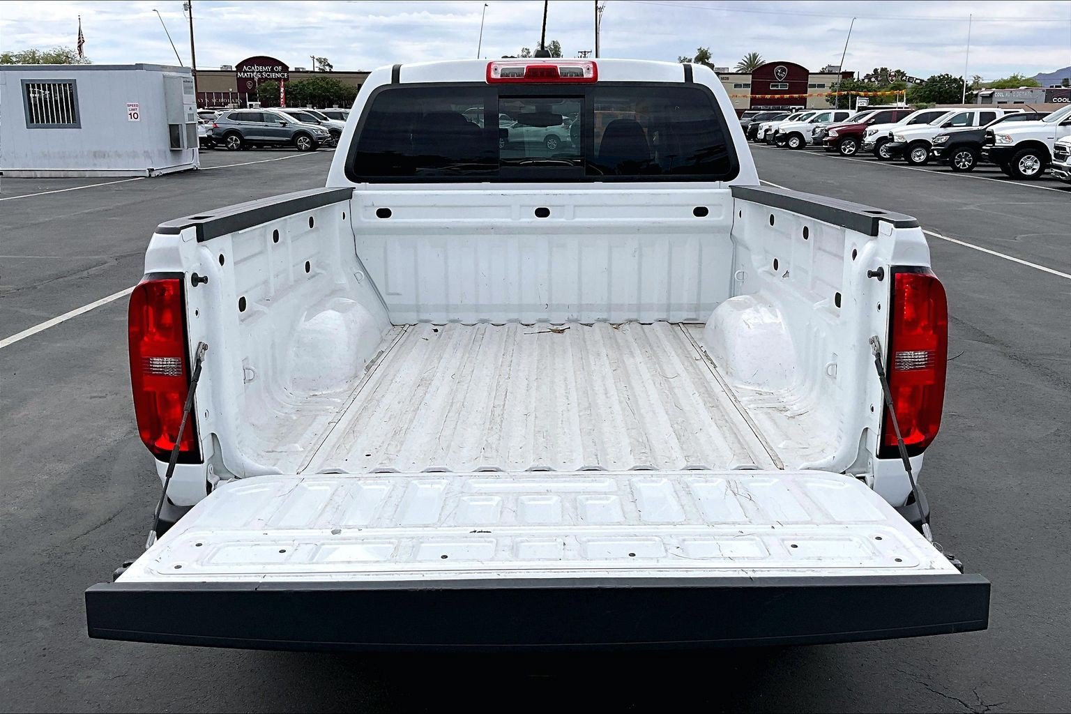 Used 2016 Chevrolet Colorado LT w/ LT Convenience Package RWD image 25