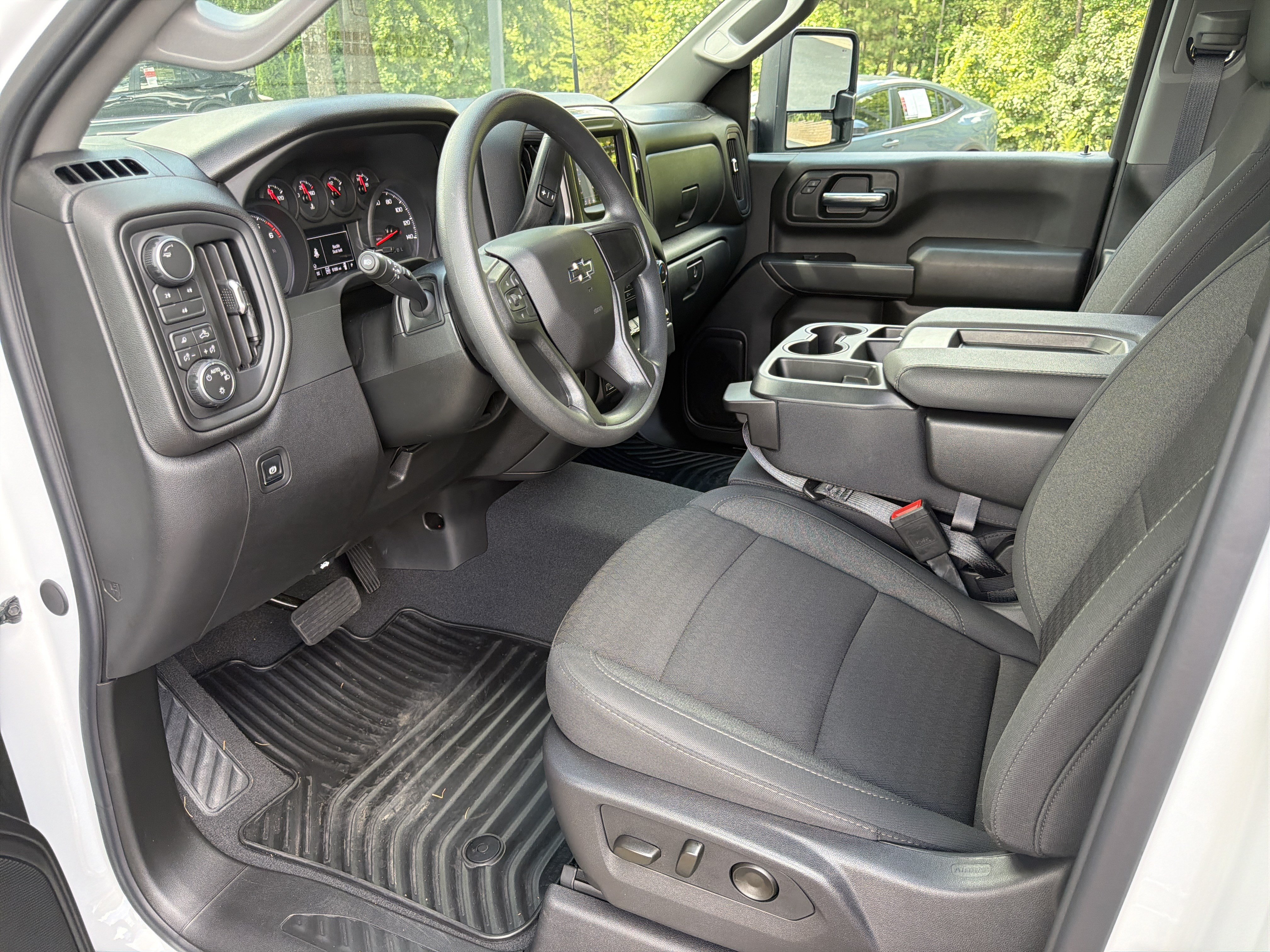 Used 2026 Chevrolet Silverado 2500 Custom w/ Custom Value Package AWD/4WD image 9
