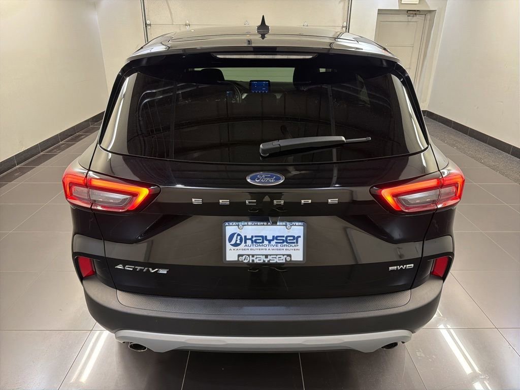 Used 2023 Ford Escape Active AWD/4WD image 5